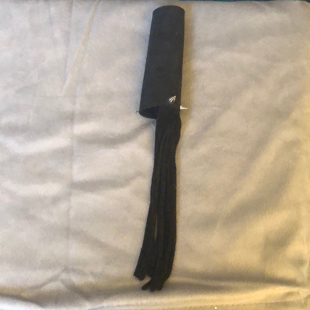 Leather spike hair cuff - Picture 6 of 8